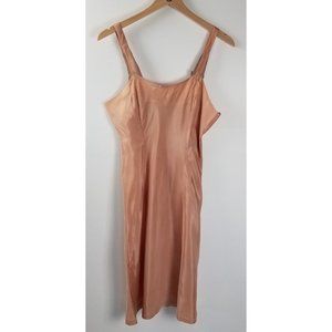Vintage Francine Women's Sz. 40/M Nude 60's Slip/Dress Midi Length